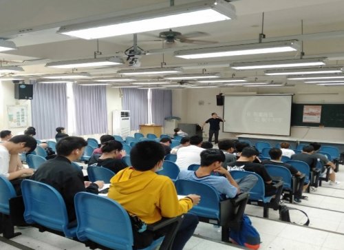 112-2「從脫離拖延到拖中有序」心理健康講座