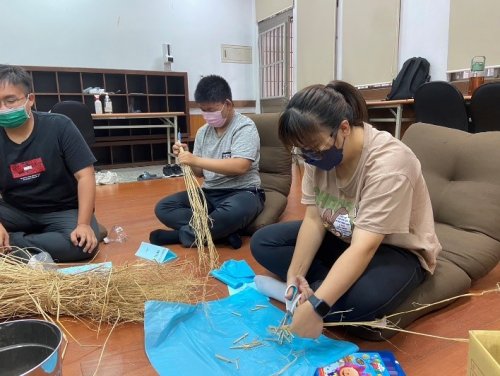 112-2 菇Friends人際關係成長團體
