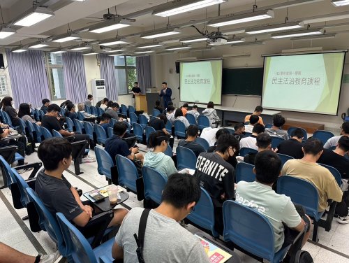 113學年度第2學期民主法治教育宣導活動